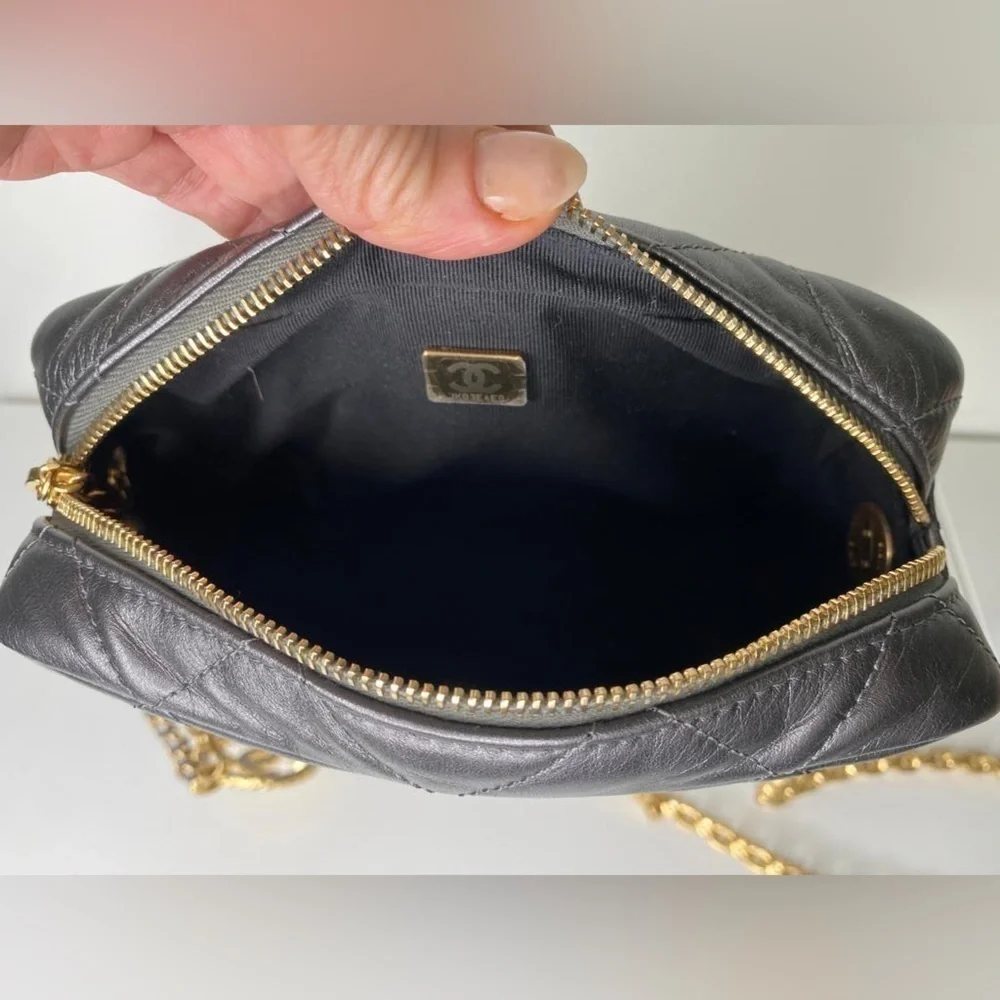 Chanel Métiers d’Art CC Jewel Mini Camera Bag – Rothenium (Grey) Color Lambskin - Picture 8 of 16